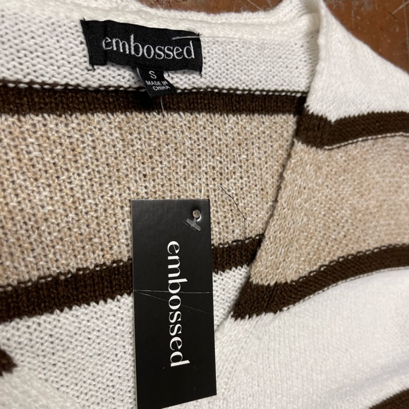 NWT Embossed Striped Knit Sweater - Picture 2 of 3